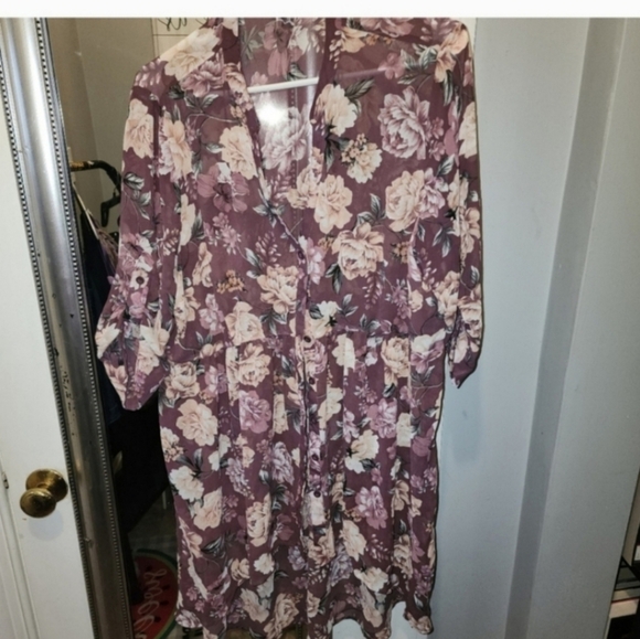 🍂🍁Torrid 1 semi sheer tunic blouse size 1 - Picture 4 of 5